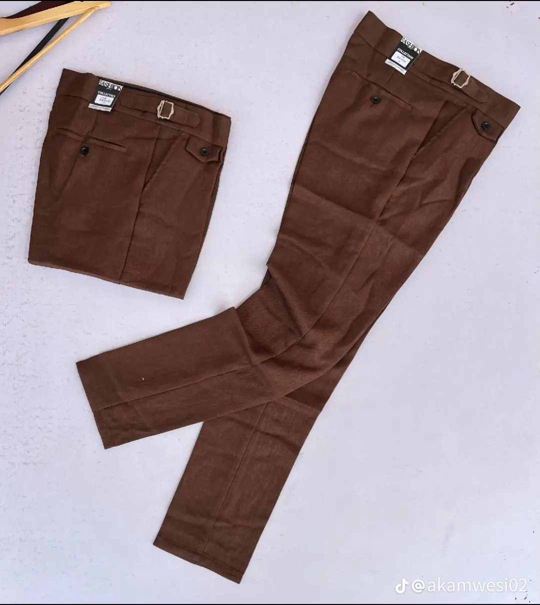 Beltless pants 